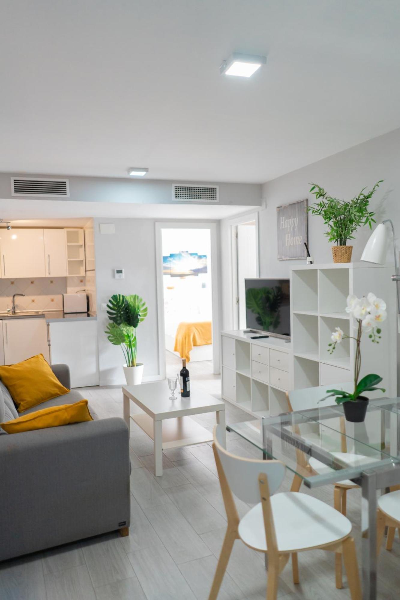 3 Rooms Y 3 Baths Y Aparcamiento Catedral Malaga Bagian luar foto