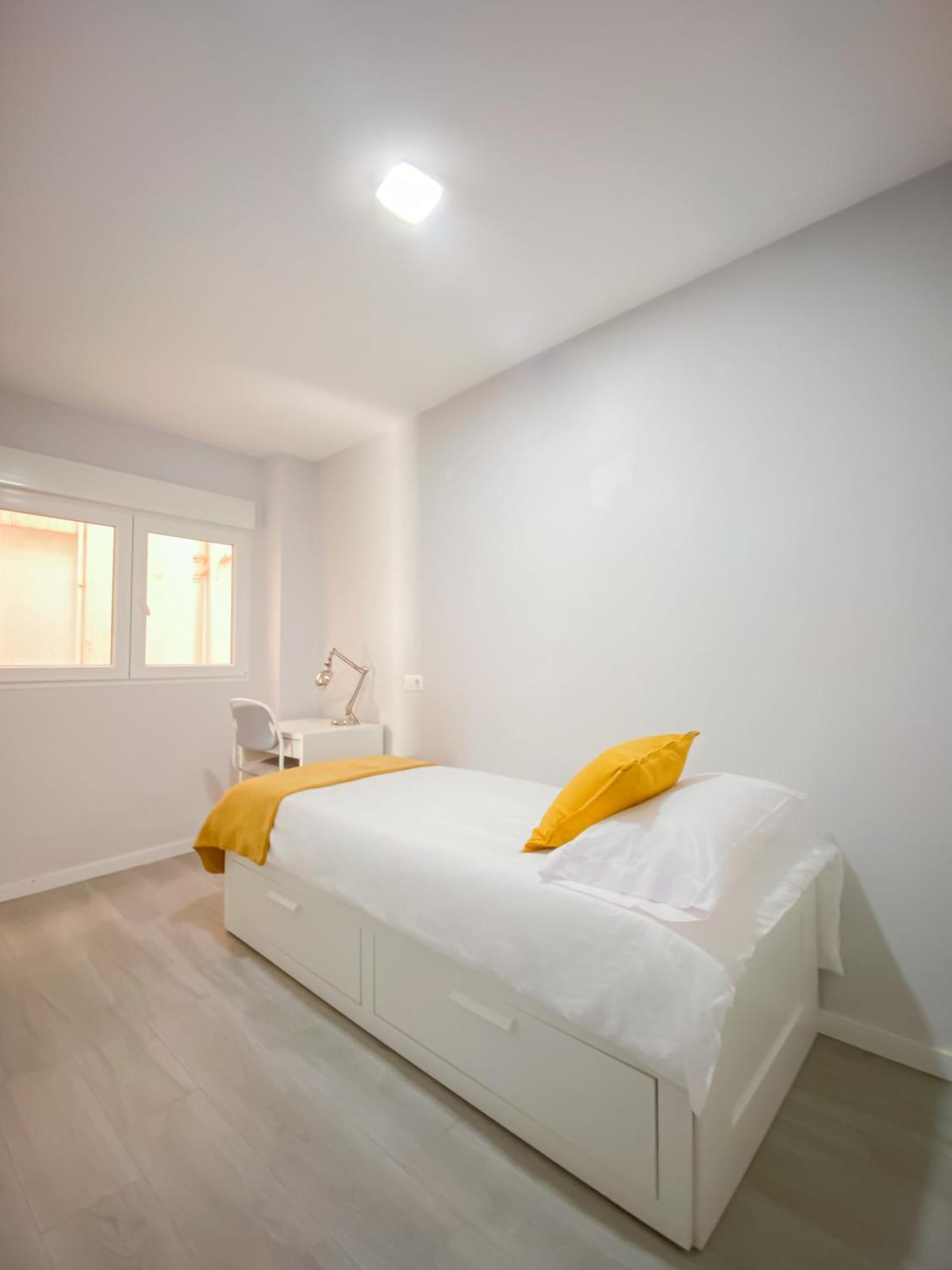 3 Rooms Y 3 Baths Y Aparcamiento Catedral Malaga Bagian luar foto